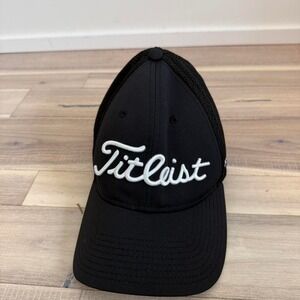 Titleist black golf hat